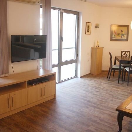 Central Square Apartment พลอฟดิฟ ภายนอก รูปภาพ