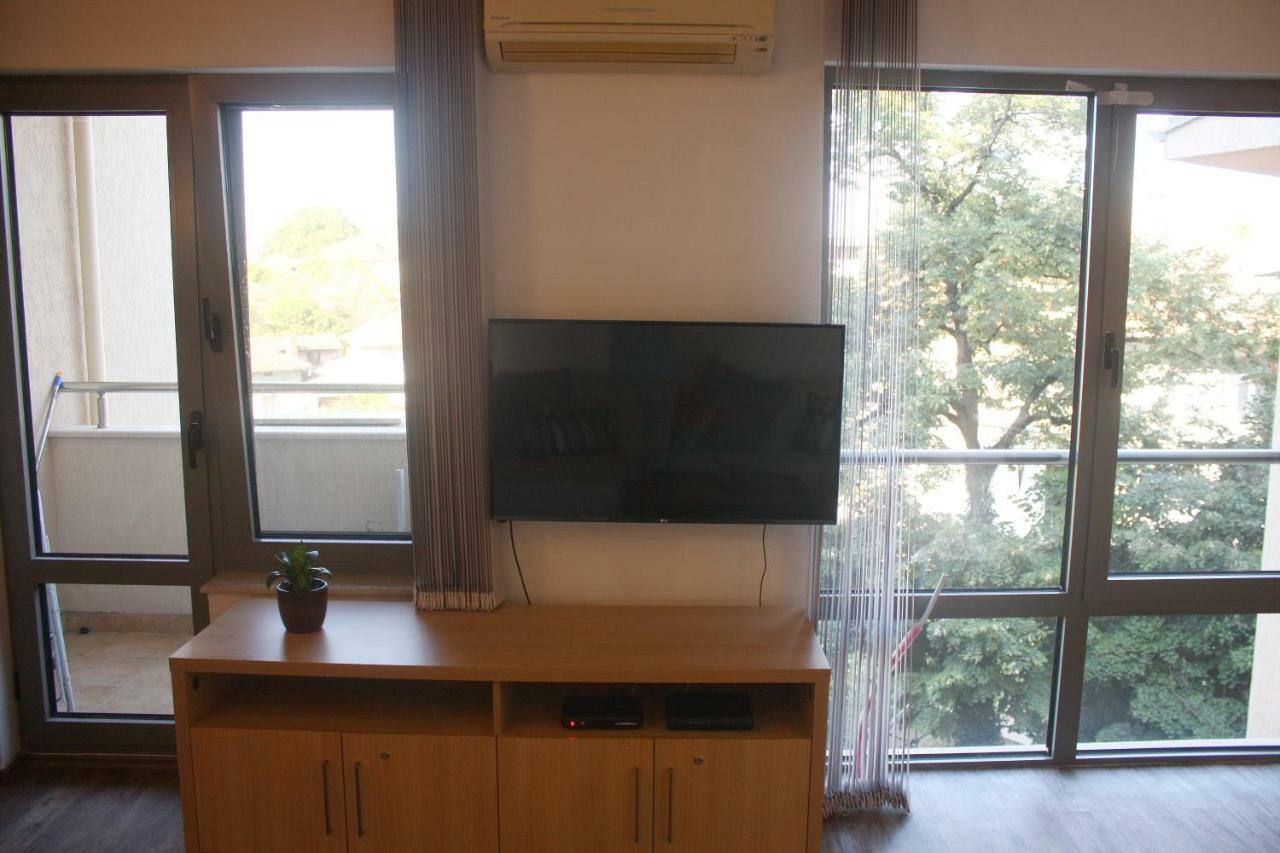 Central Square Apartment พลอฟดิฟ ภายนอก รูปภาพ