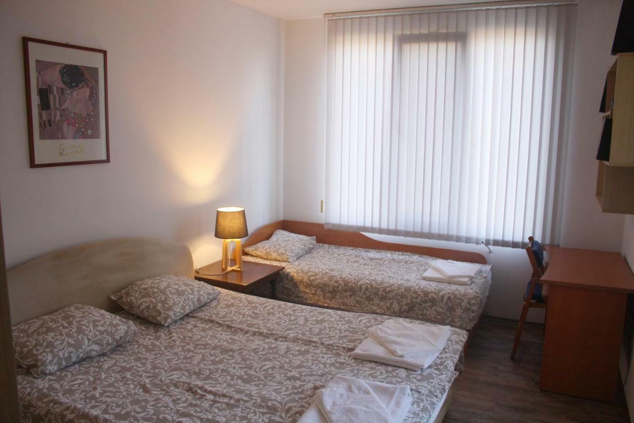 Central Square Apartment พลอฟดิฟ ภายนอก รูปภาพ
