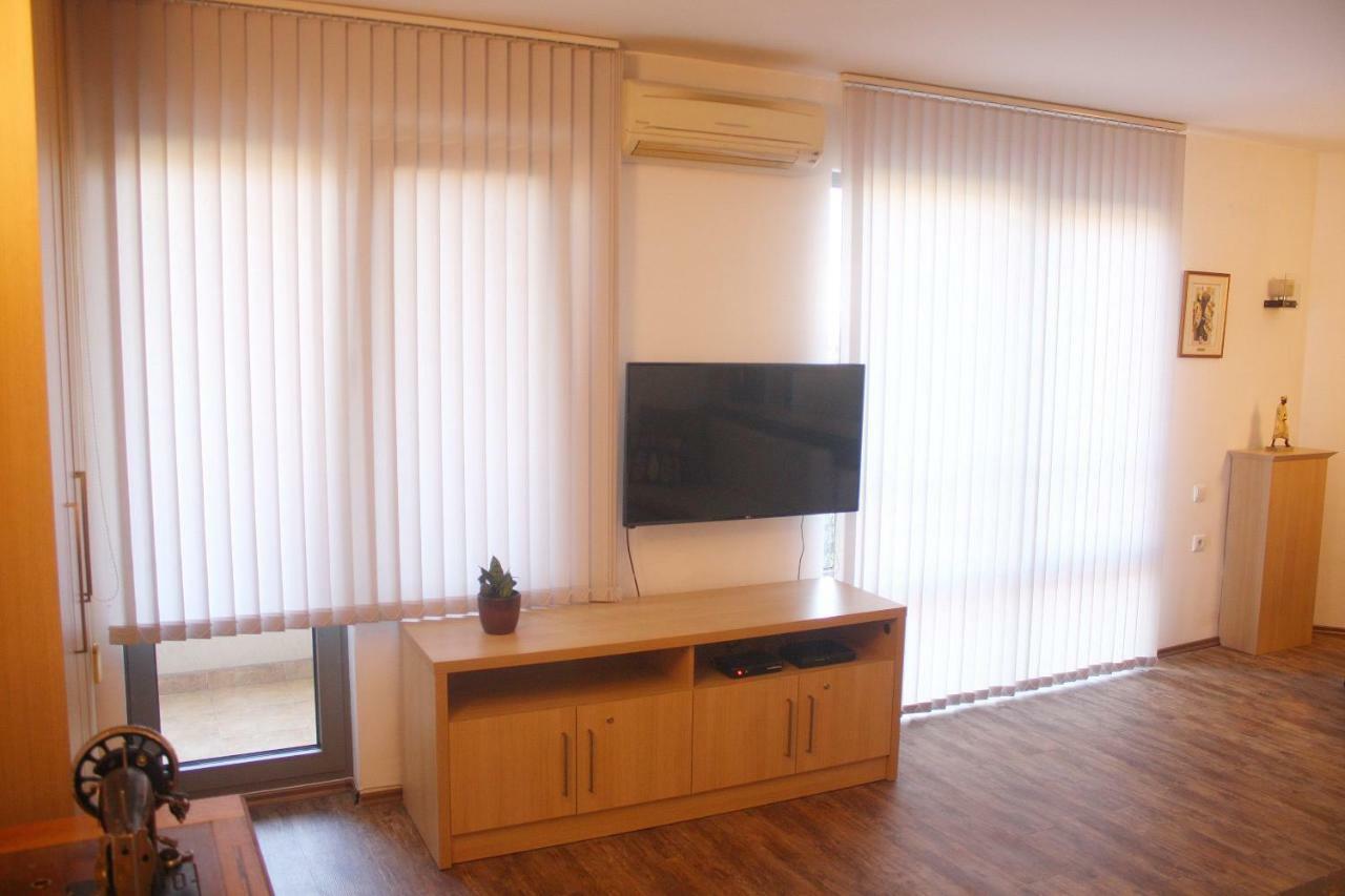 Central Square Apartment พลอฟดิฟ ภายนอก รูปภาพ